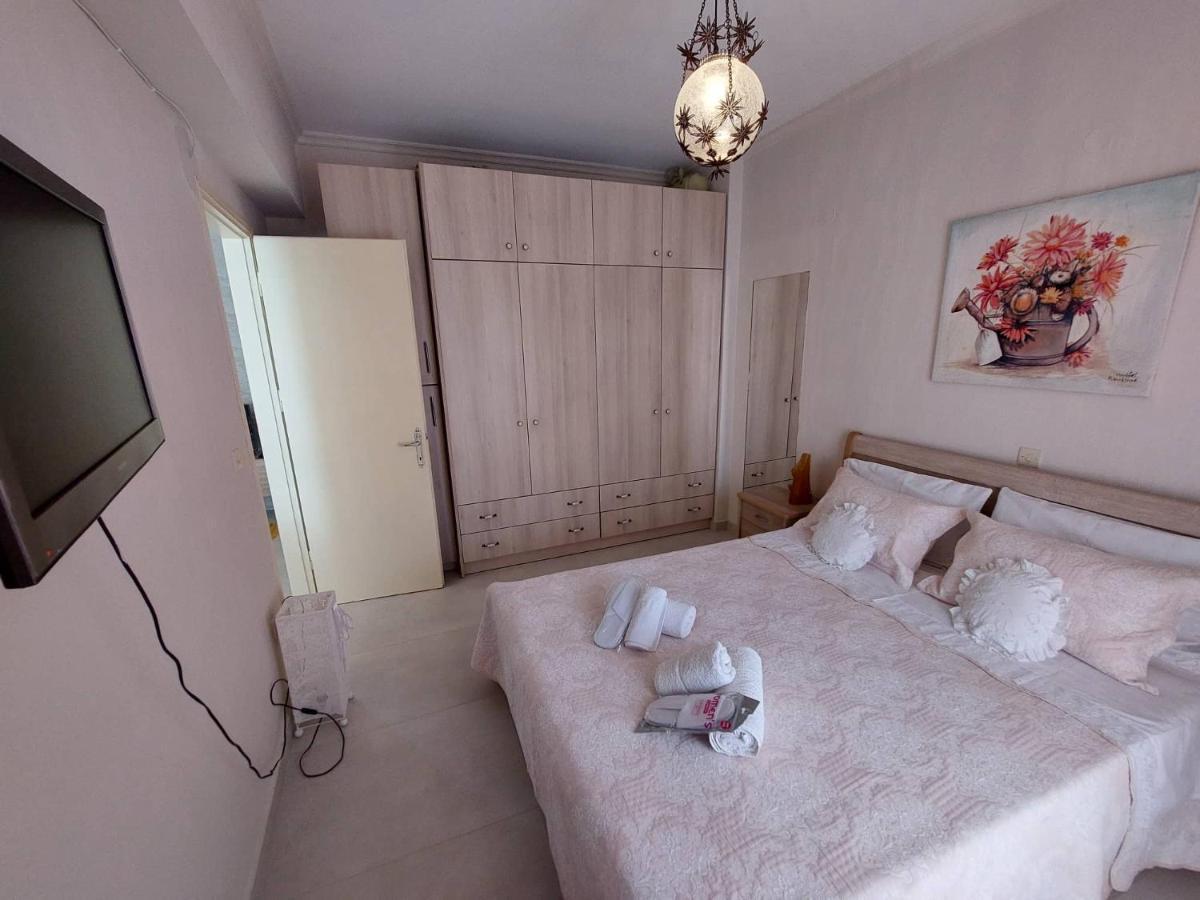 Anatoli Apartment Perama  Buitenkant foto